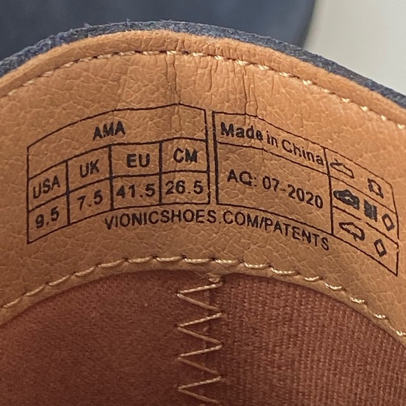 VIONIC Ama Blue Suede Round Toe Ankle Booties Water Resistant 9-1/2 Medium - Picture 12 of 12